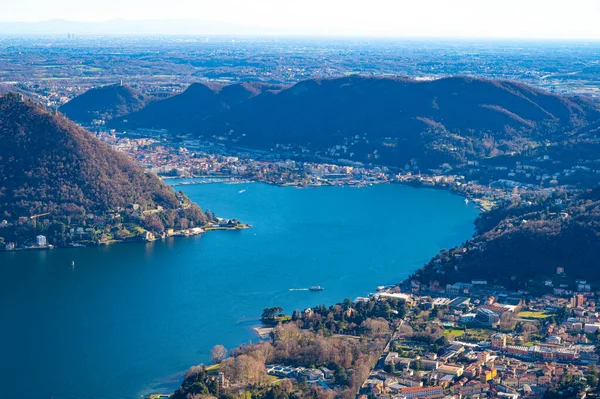 stock image Panorama of Lake Como and the city, photographed from Cernobbio, in the day.