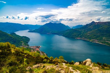 Como Gölü 'nün Panorama' sı, Tremezzina, Villa Balbianello, Lugano Gölü 'nün bir kısmı, Alpe Camaggiore' den fotoğraflandı..