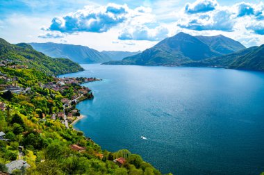 Como Gölü 'nden Panorama, Tremezzina, Menaggio, Bellano ile Verginate köyünden fotoğraflandı..