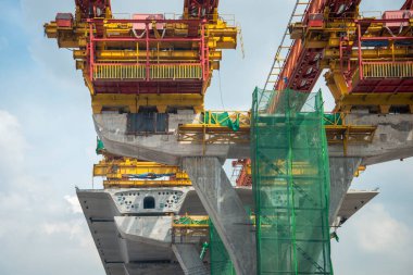 Tayland 'da Hua Hin ve Bangkok arasında Tayland ve Çin yüksek hızlı demiryolu hattı inşaatı. Tayland, Bangkok, Aralık 2022