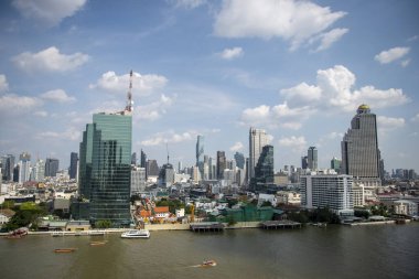 Tayland 'ın Bangkok şehrinde Maha Nakhon Kulesi ile Skyline. Tayland, Bangkok, Aralık 2022,