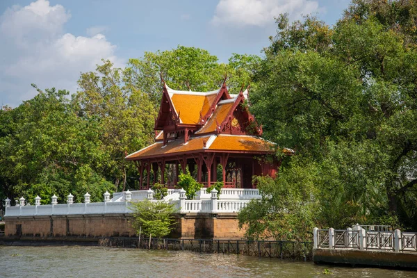 Pavillon Parku Santi Chai Prakan Banglampoo Nad Rzeką Chao Phraya — Zdjęcie stockowe