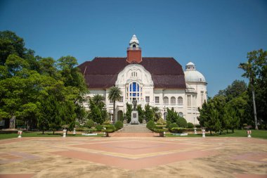 Royal Palace Phra Ram Ratcha Niwet Tayland 'ın Phetchaburi şehrinde bulunan Petchaburi şehrinde Kasım 2022