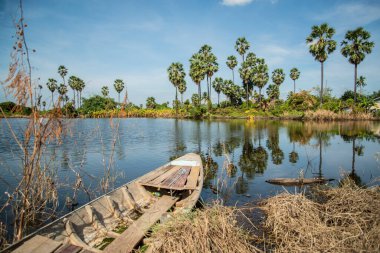 Tayland, Tayland, Ang Tangası 'ndaki Ang Tangası şehrinin yakınlarında bir yağmur ve sel baskını. Kasım 2022