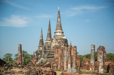 Ayutthaya, Tayland 'ın Ayutthaya iline bağlı Ayutthaya kentinde Wat Phra Si Santhe, Kasım 2022