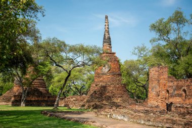 Ayutthaya, Tayland 'ın Ayutthaya iline bağlı Ayutthaya kentinde Wat Phra Si Santhe, Kasım 2022