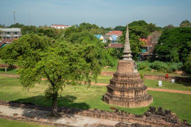 Tayland 'ın Ayutthaya ilindeki Ayutthaya şehrindeki Wat Ratchaburana Tapınağı kalıntıları, Kasım 2022