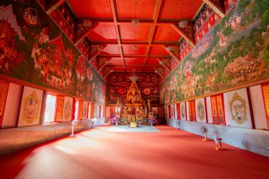 Wat Khlong Wan ya da Phra Aram Luang, Tayland 'da Prachuap Khiri Khan kenti yakınlarındaki Tabon Khlong Wan köyünde, Aralık 2022, Tayland, Prachuap Khiri Khan