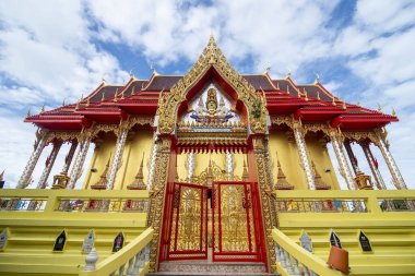 Wat Khlong Wan ya da Phra Aram Luang, Tayland 'da Prachuap Khiri Khan kenti yakınlarındaki Tabon Khlong Wan köyünde, Aralık 2022, Tayland, Prachuap Khiri Khan
