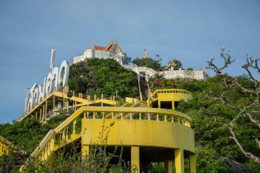 Wat Thammikaram Mahathat Worawihan, Tayland 'ın Prachuap Khiri Khan ilindeki Phrachuap Khiri Khan kasabasında, Prachuap Khiri Khan, Aralık 2022