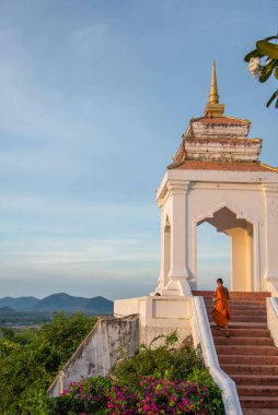 Wat Thammikaram Mahathat Worawihan, Tayland 'ın Prachuap Khiri Khan ilindeki Phrachuap Khiri Khan kasabasında, Prachuap Khiri Khan, Aralık 2022