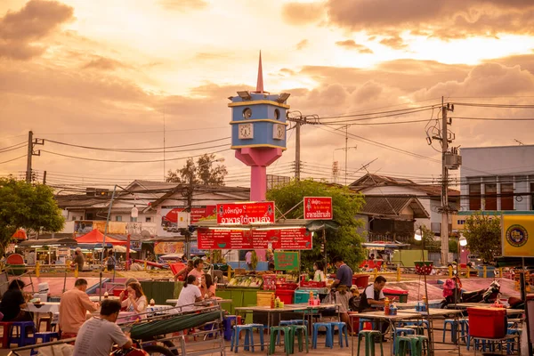 Продовольственный Рынок Часовой Башне Площади Городе Фрачуап Хири Хан Провинции — стоковое фото