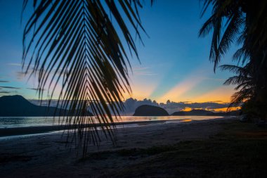 Prachuap Khiri Khan, Tayland 'da, Hua Hin, Aralık 2022' de Dolphin Körfezi 'nde, Prachuap Khiri Han' ın manzarası ve Dolphin Körfezi 'nde bir sabah.