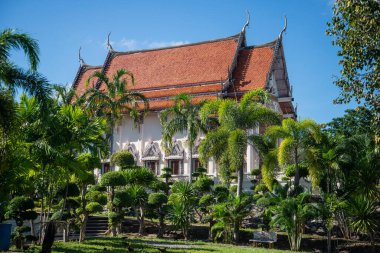 Tayland 'da Prachuap Khiri Han ili yakınlarındaki Pranburi kasabası yakınlarındaki Wat Khao Khiao, Hua Hin, Aralık 2022