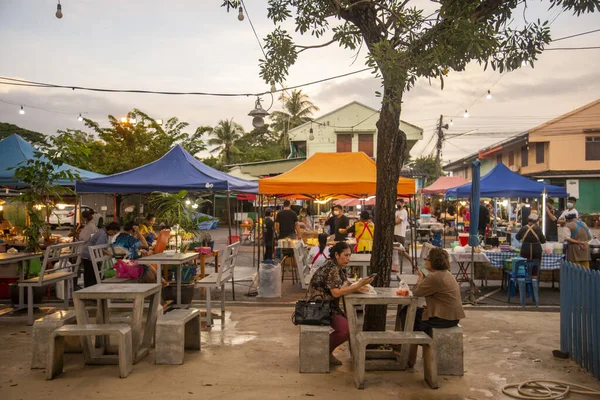 Mercado Sábado Rua Passeio Cidade Velha Pranburi Província Prachuap Khiri — Fotografia de Stock