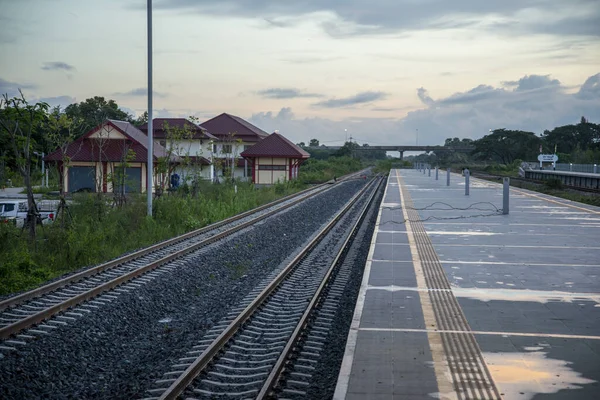 Σιδηροδρομικός Σταθμός Pranburi Στην Πόλη Pranburi Στην Επαρχία Prachuap Khiri — Φωτογραφία Αρχείου