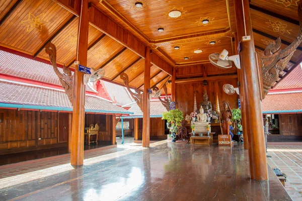 Templo Madeira Wat Sam Roi Yot Perto Vila Kui Buri — Fotografia de Stock