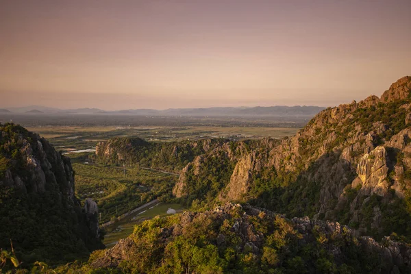 Stock image The Landscape and view from the Khao Daeng Viewpoint at the Village of Khao Daeng in the Sam Roi Yot National Park in the Province of Prachuap Khiri Khan in Thailand,  Thailand, Hua Hin, November, 2022