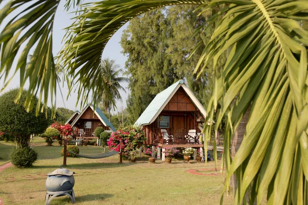 โรงแรมและร สอร ชายหาดปากน ใกล องช มพร งหว มพร ในประเทศไทย ประเทศไทย — ภาพถ่ายสต็อก