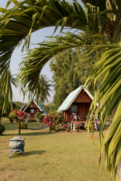 โรงแรมและร สอร ชายหาดปากน ใกล องช มพร งหว มพร ในประเทศไทย ประเทศไทย — ภาพถ่ายสต็อก