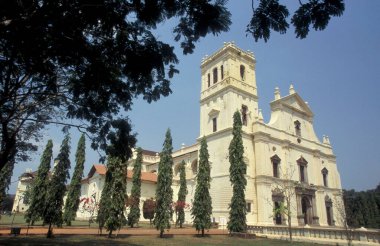Se Katedrali veya Igreja do Esprito Santo e Convento de Francisco Hindistan, Hindistan, Goa, Nisan 1996 'daki Velha Goa kasabası. 