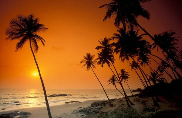 Ein Sonnenuntergang Strand Mit Landschaft Und Küste Der Stadt Vagator — Stockfoto