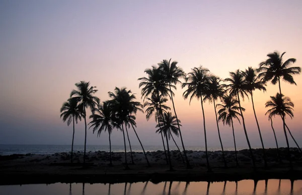 Západ Slunce Pláži Krajinou Pobřežím Městě Vagator Provincii Goa Indii — Stock fotografie