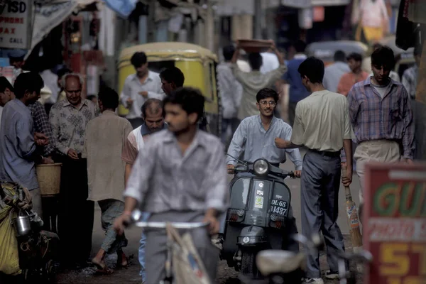 Una Moto Casco Antiguo Nueva Delhi Ciudad Delhi India India — Foto de Stock