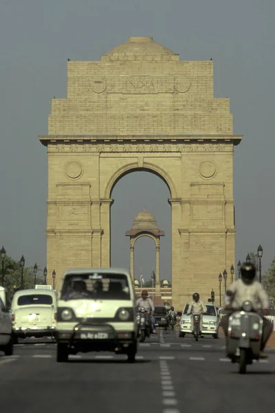 Auto Verkeer Voorkant Van Delhi Gate Stad New Delhi India — Stockfoto