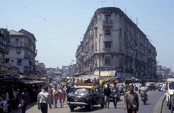 Een Marktstraat Weg Met Verkeer Mensen Het Centrum Van Mumbai — Stockfoto