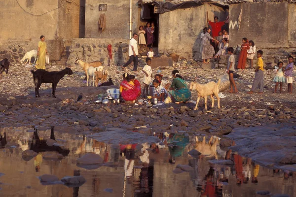 Una Costa Con Barrio Pobre Colaba Centro Ciudad Mumbai India —  Fotos de Stock