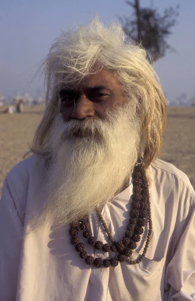 Holy Men Sadhu Chowpatta Beach City Centre Mumbai India Inglés —  Fotos de Stock