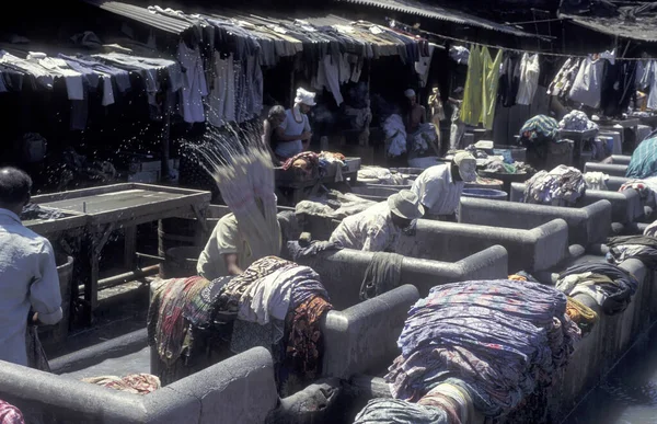 Workers Outdoor Laundry Dhobi Ghat Mahalaxmi City Centre Mumbai India — Stock Photo, Image