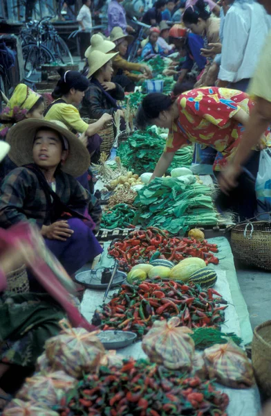 Продовольственный Рынок Городе Лицзян Провинции Юньнань Китае Восточной Азии Февраля — стоковое фото