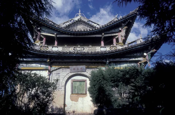 東アジアの中国雲南省のErを海湖のダリの町の風景と小さなテーマ 中国雲南省1996年4月 — ストック写真