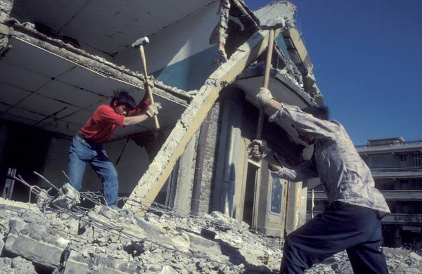 stock image a Earthquake destroyed a house in the City of Lijiang in the province of Yunnan in China in east asia on February, 3, 1996.  China, Yunnan, March, 1996