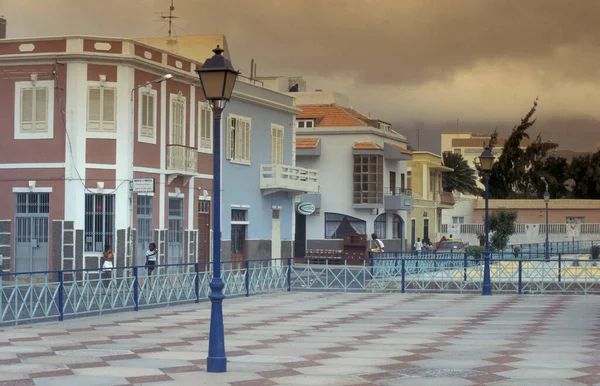 Аллея Колониальными Домами Городе Миндело Острове Сан Педро Островах Кабо — стоковое фото