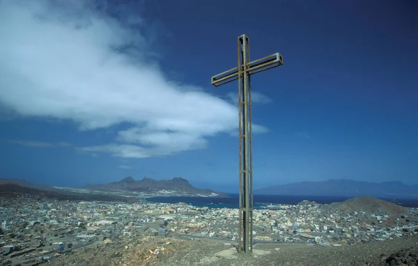 アフリカのカーボベルデ諸島のサンペドロ島のシティ ミンデロ 2000年5月サンチアゴのカーボベルデ — ストック写真