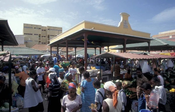 Gente Mercado Alimentos Ciudad Praia Isla Santiago Las Islas Cabo —  Fotos de Stock
