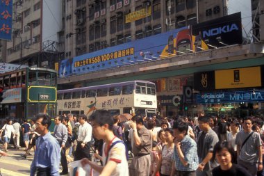 Hong Kong, Hong Kong 'da, Central Hong Kong' da bir Hongkong Çifte Güverte Şehir Otobüsü. Çin, Hong Kong, Mayıs 1997