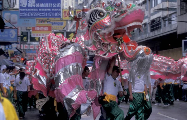 Ein Drachentanz Beim Chinesischen Neujahrsfest Yuen Long Hongkong China Hongkong — Stockfoto