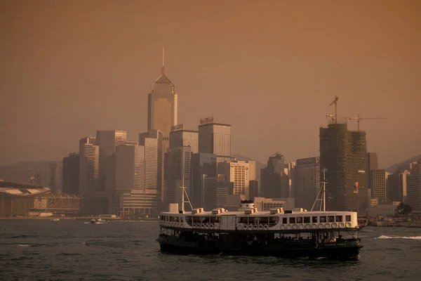 Star Ferry Перед Skyline Центрального Гонконгу Видом Коулун Місті Гонконг — стокове фото