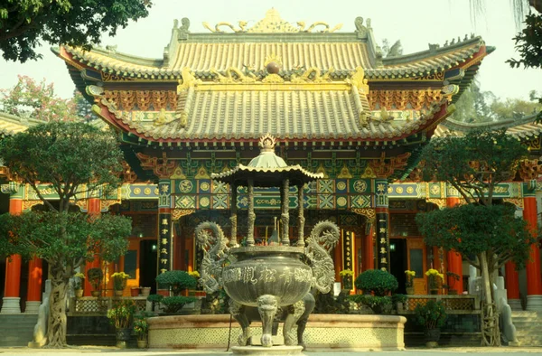 香港の香港の街にある中国寺院ウォンタイシン 中国1997年5月香港 — ストック写真