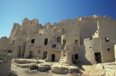 Kuzey Afrika 'nın Libya' daki eski Siwa Köyü ya da Doğu Mısır Çölü. Mısır, Siwa, Mart 2000