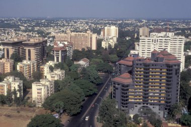 Hindistan 'ın Karnataka eyaletindeki Bangalore şehrinde bir manzara. Hindistan, Bangalore, Nisan 1998