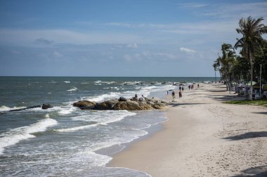 Hua Hin Sahili, Tayland 'da Prachuap Khiri Khan eyaletinin Hua Hin şehrinin kıyısında, Aralık 2023