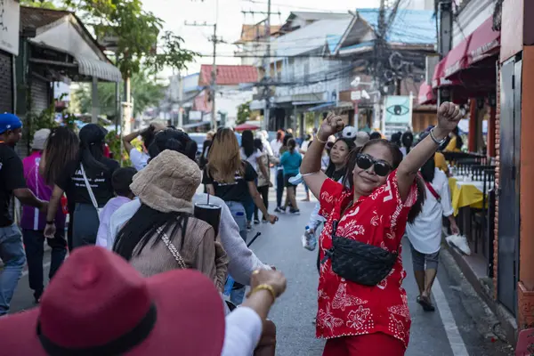 Happy People Parade Temple Ceremony Wat Hua Hin Streets City — Stock Photo, Image
