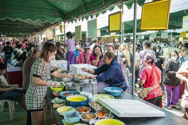 People Enjoy Free Thai Food Temple Ceremony Wat Hua Hin — Stock Photo, Image