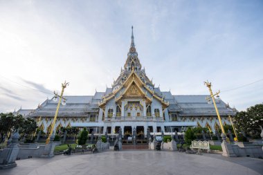Wat Sothon Wararam Worawihan, Tayland 'ın Chachoengsao şehrindeki Mueang Chachoengsao şehrinde. Tayland, Chachoengsao, Kasım, 3, 2023