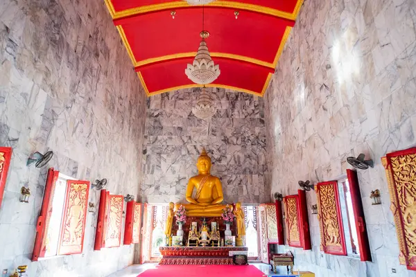 Wat Nakhon Nueang Khet ya da Wat Ton Taan 'ın içinde Tayland' ın Chachoengsao şehrinde Mueang Chachoengsao şehrinin yakınlarında. Tayland, Chachoengsao, Kasım, 3, 2023